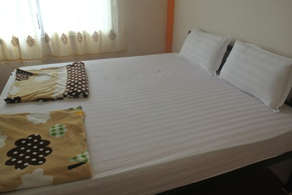 Orange Backpacker Hostel Vientiane Pokoj fotografie